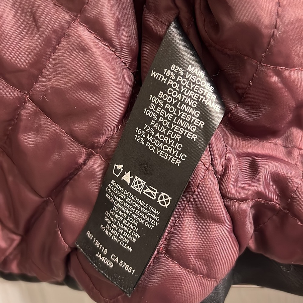 Forever New Leather Jacket. - Picture 5 of 5